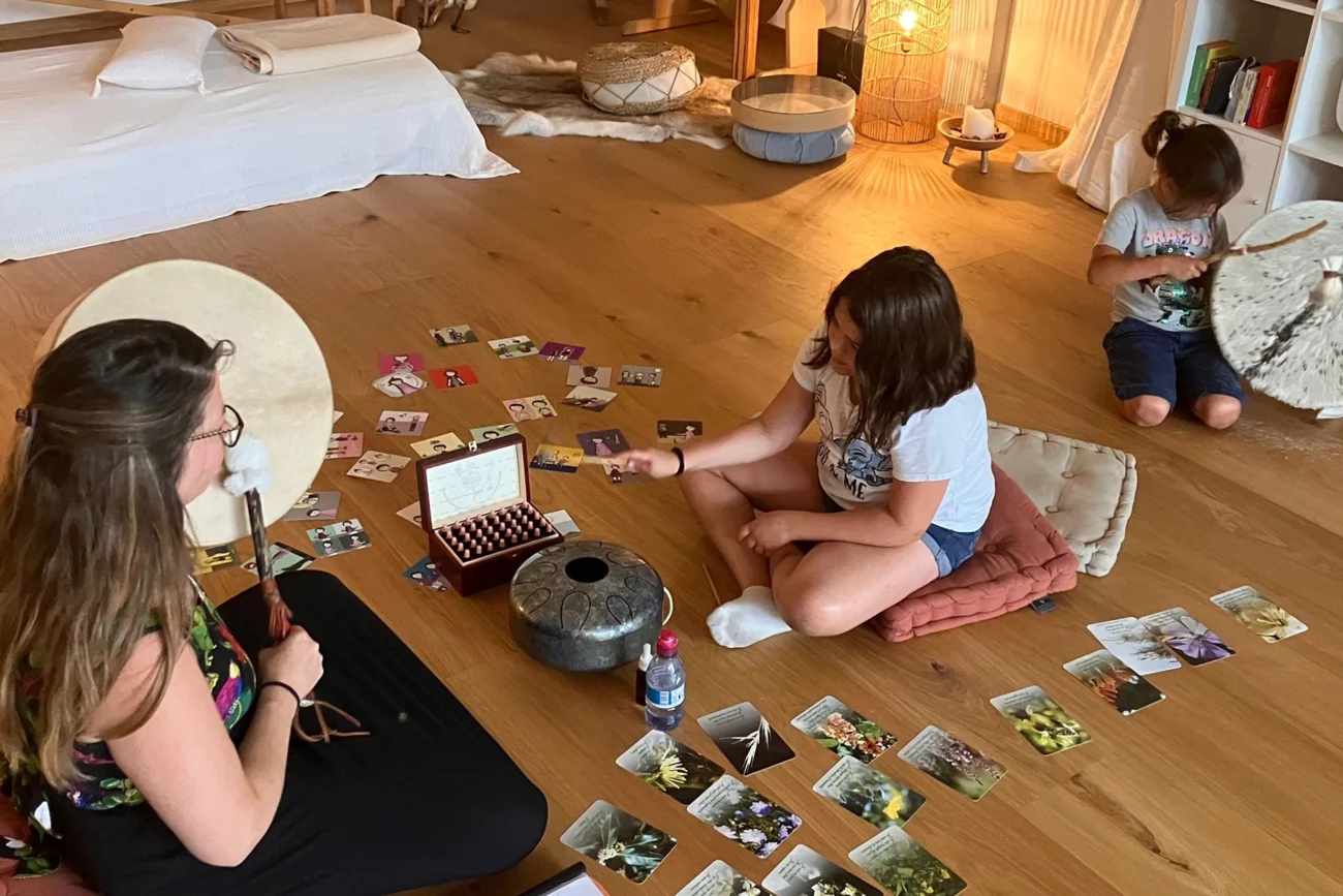 Fleurs de Bach et soins sonores pour les enfants